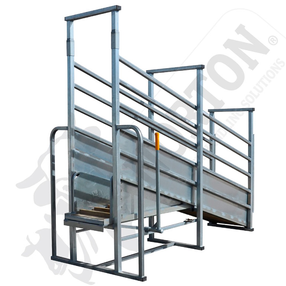 Norton Cattle Loading Ramp Standard Adjustable AG Warehouse